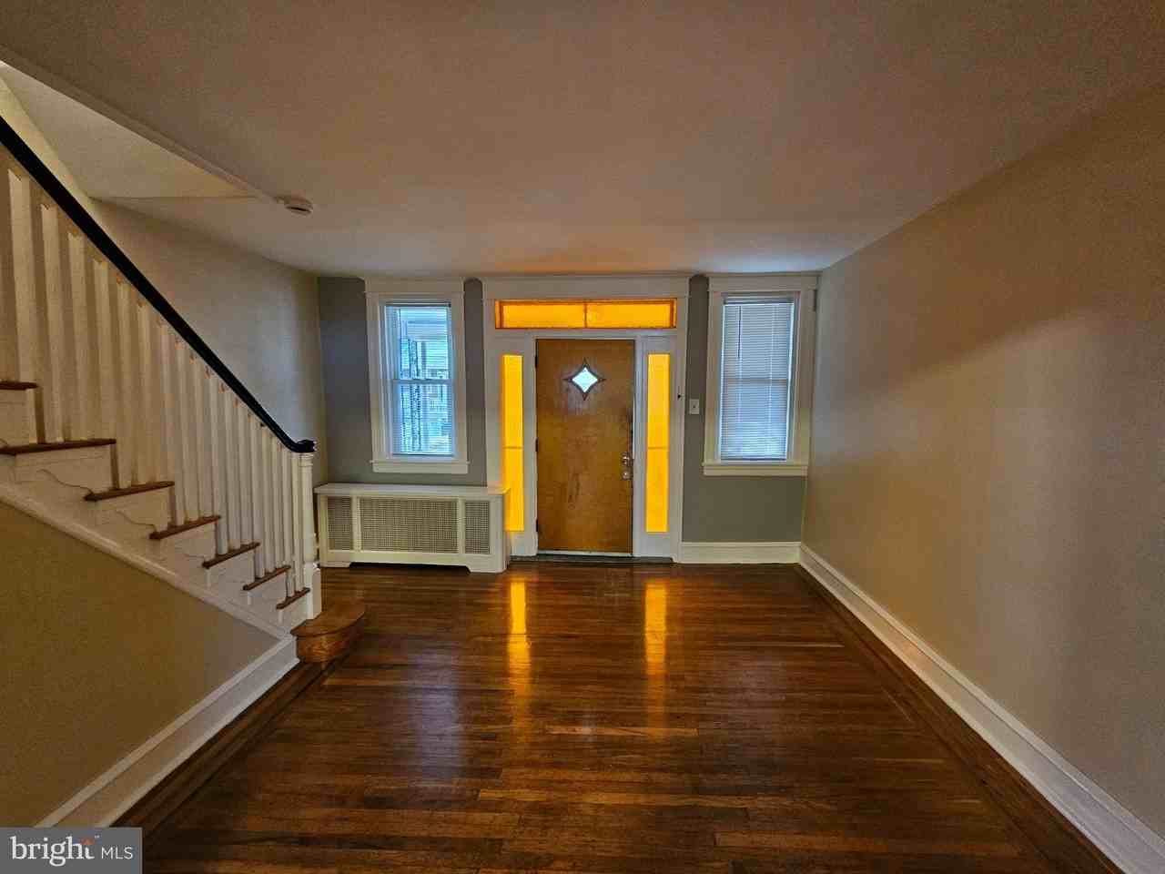 4008 Gilham St - Photo 2 of 21