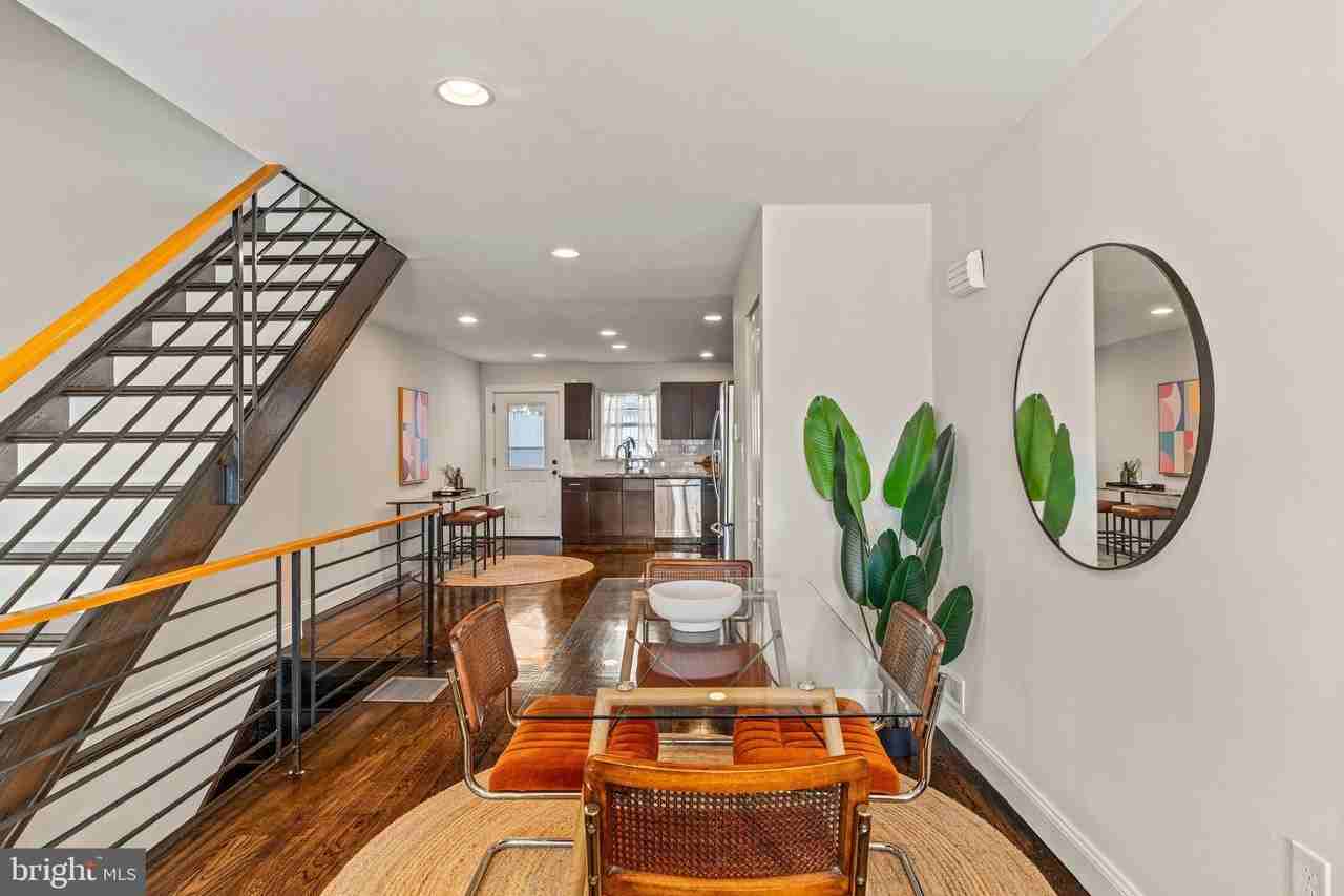 1515 Latona St - Photo 6 of 32