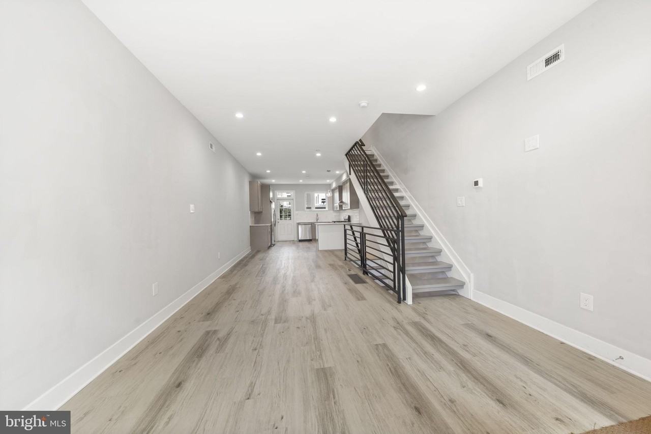 1517 N Marston St - Photo 2 of 36