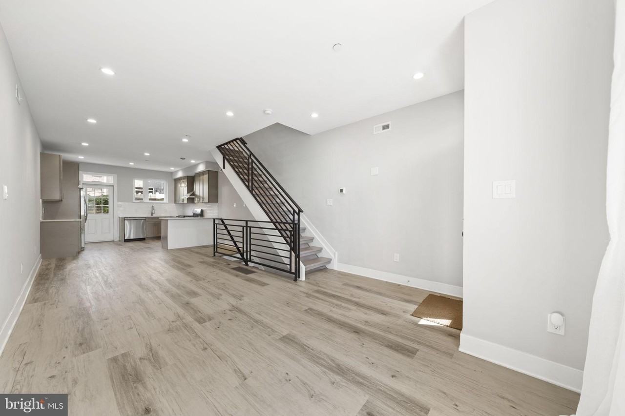 1517 N Marston St - Photo 3 of 36