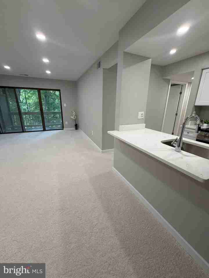 5816 Royal Ridge Dr Unit P #P - Photo 5 of 26