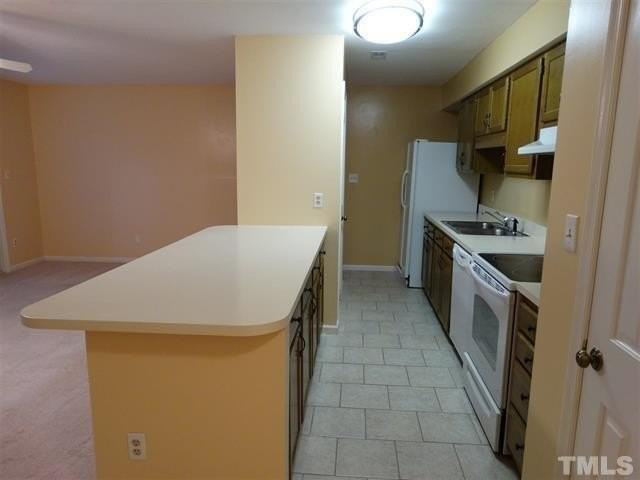 2030 Quaker Lndg #202 - Photo 5 of 10