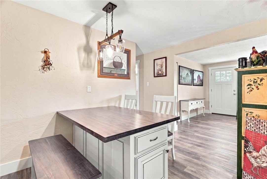192 Walker Rd - Photo 4 of 40