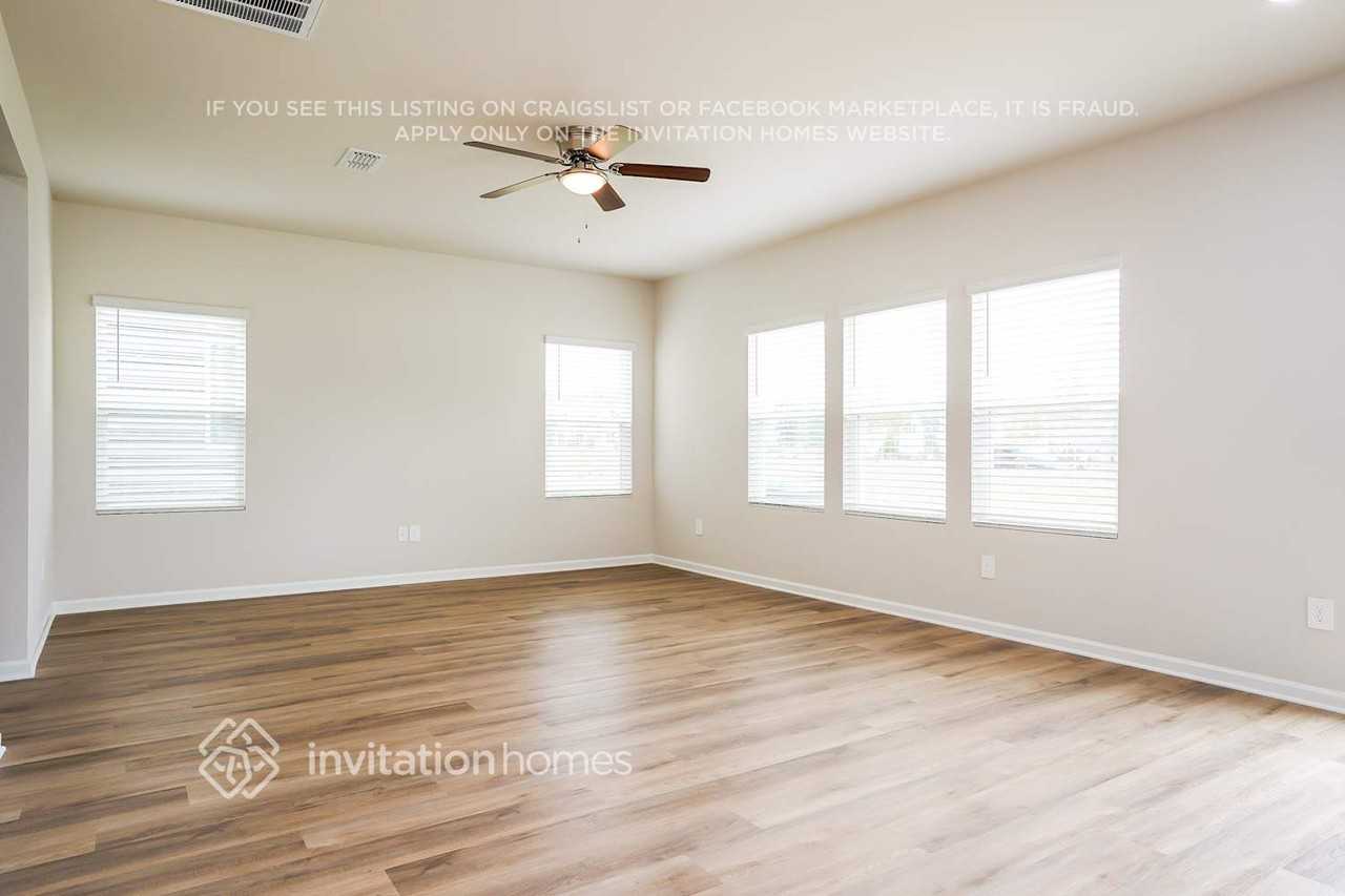 140 Thistle Patch Pl - Photo 5 of 18