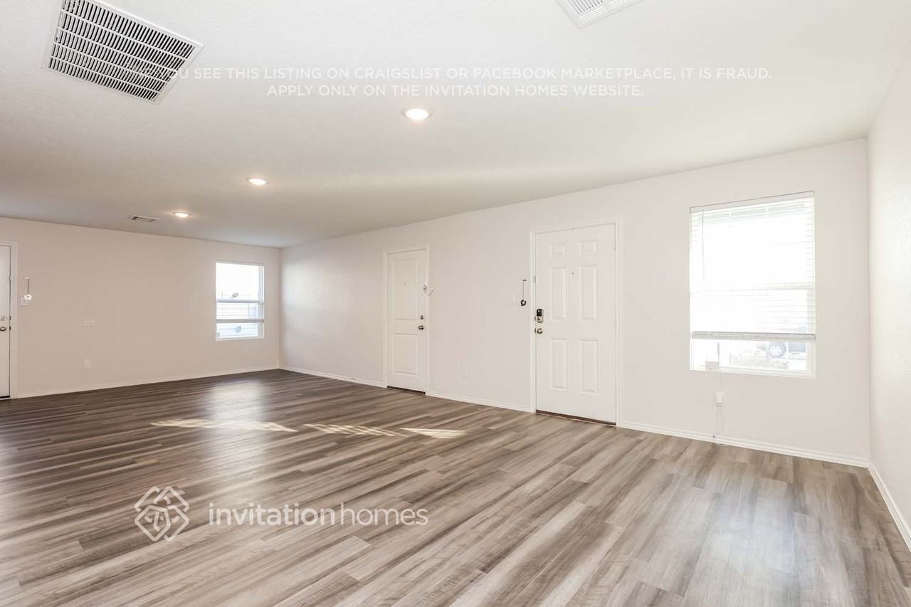 9006 Little Hoss - Photo 2 of 16