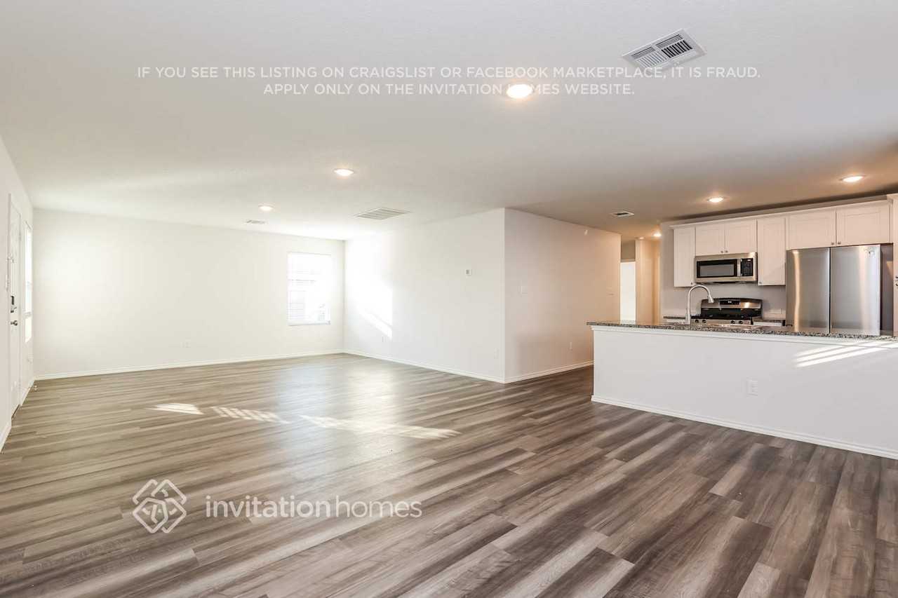 9006 Little Hoss - Photo 3 of 16