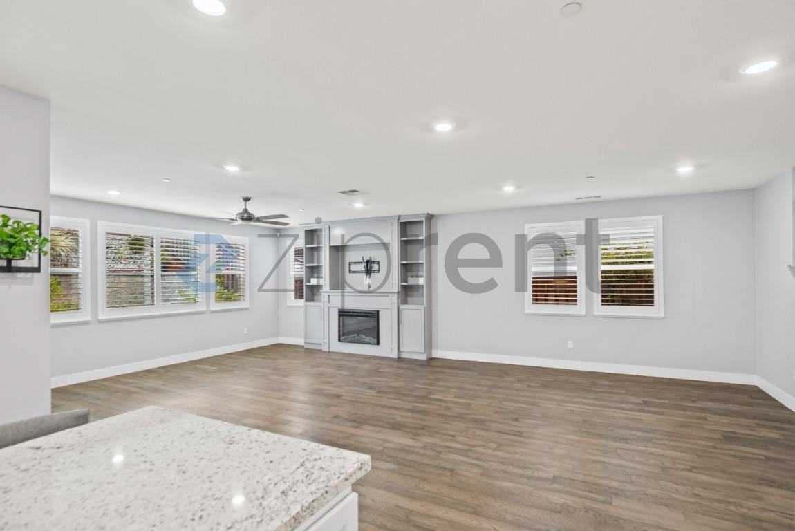 6971 Kirigin Way - Photo 6 of 38