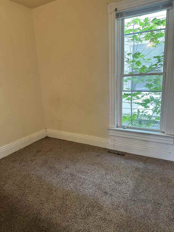 1162 E 25th St #1 - Photo 2 of 18