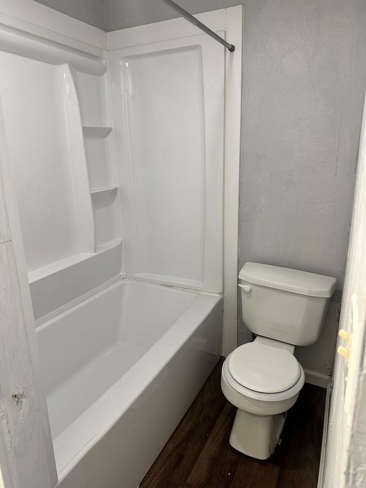 1162 E 25th St #1 - Photo 7 of 18