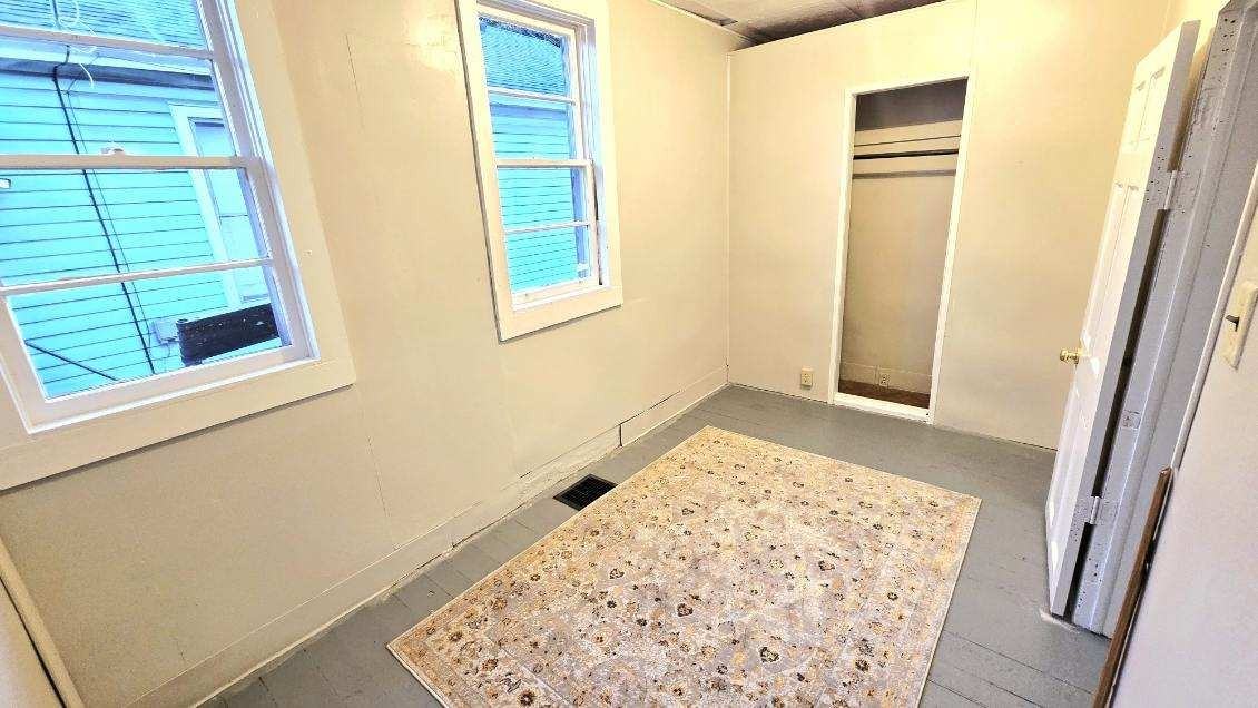 231 E 12th St #1 - Photo 4 of 12