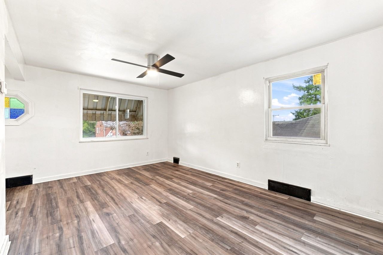 10158 Pearl Rd #1 - Photo 7 of 10