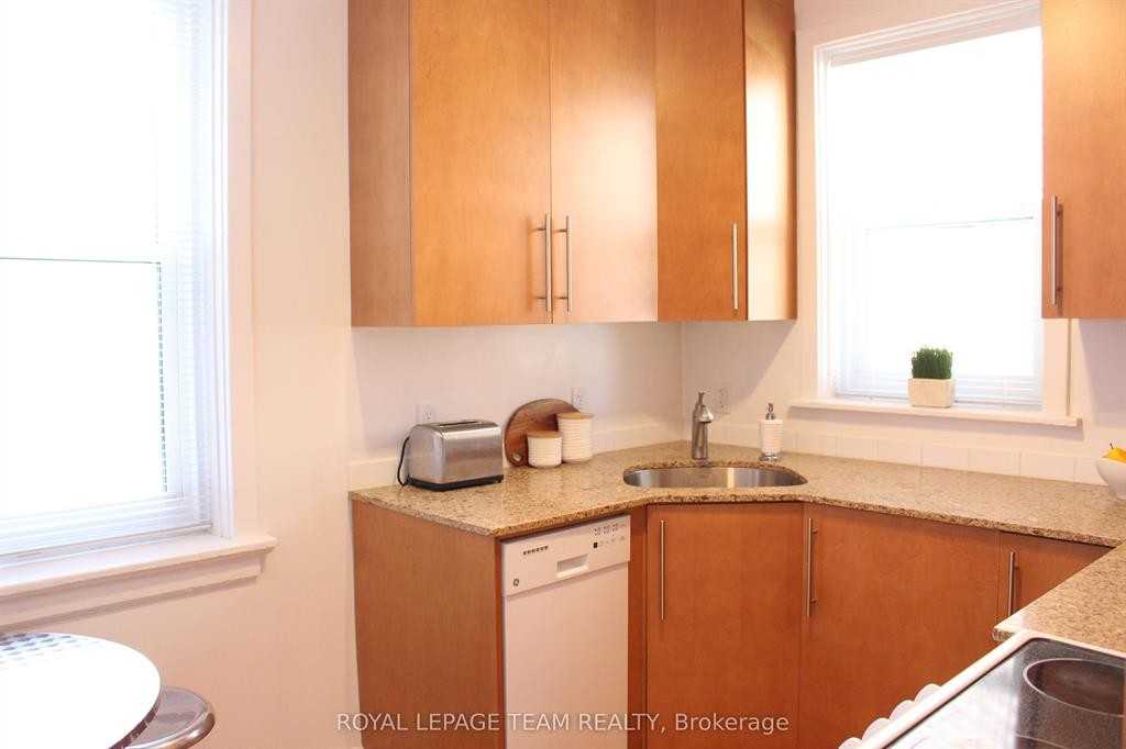Bank St & Strathcona Ave - Photo 7 of 25