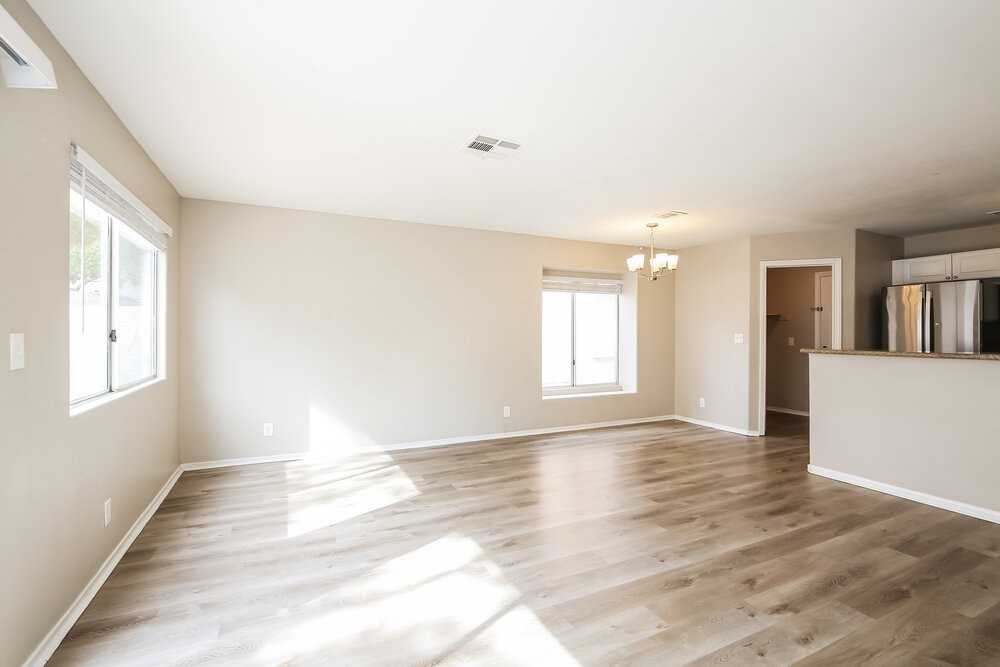 7521 Wandering St - Photo 7 of 17
