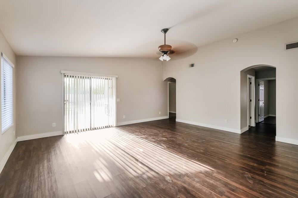 17811 N 41st Pl - Photo 5 of 16