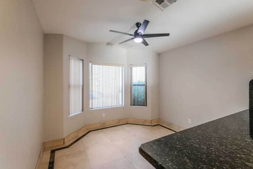 17811 N 41st Pl - Photo 6 of 16