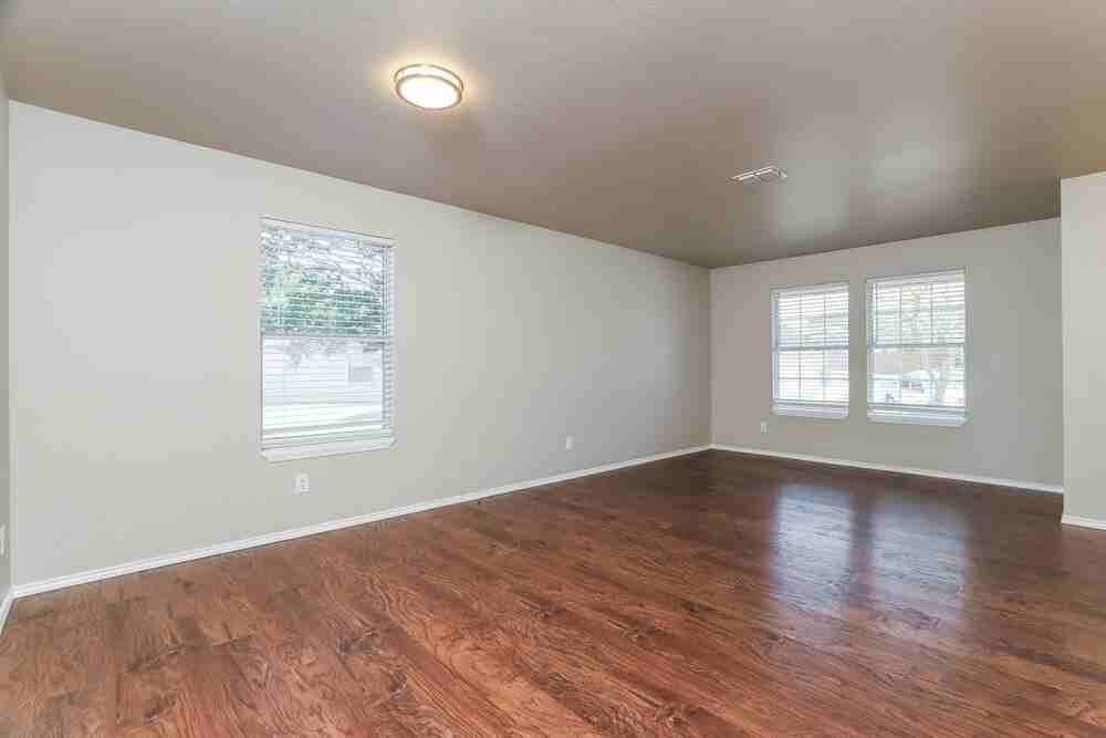 252 Willow Run - Photo 6 of 17