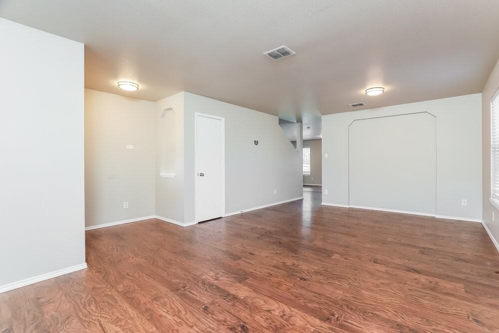 252 Willow Run - Photo 7 of 17
