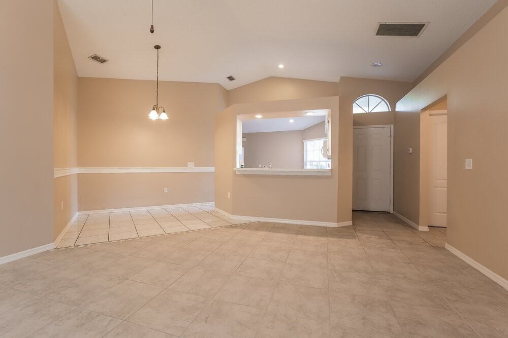 1010 Malletwood Dr - Photo 2 of 15