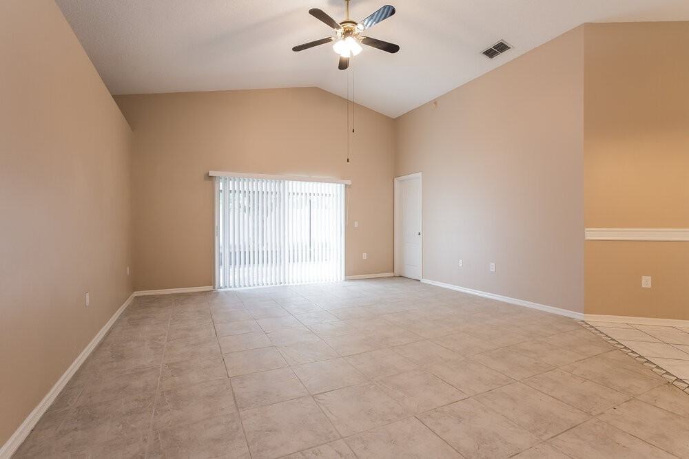 1010 Malletwood Dr - Photo 3 of 15