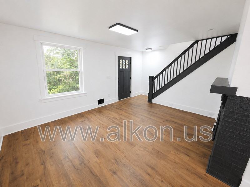 1603 Morningside Ave - Photo 4 of 15