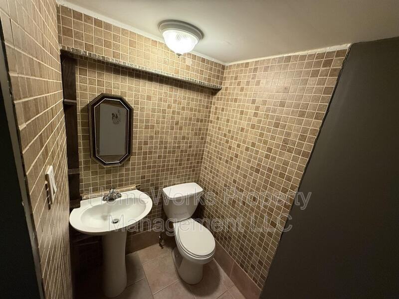 554 West Ct - Photo 5 of 21