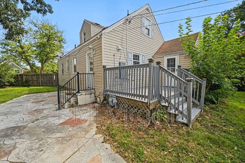 2312 Calvin Ave - Photo 6 of 39