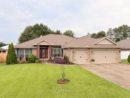featured image of 6185 Autumn Pines Cir