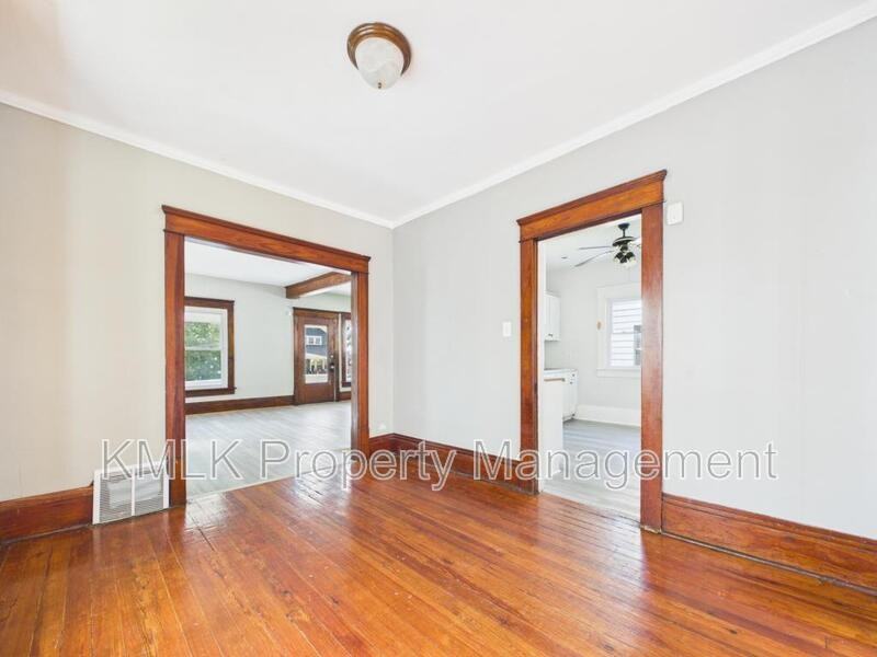 701 Kling St - Photo 7 of 37