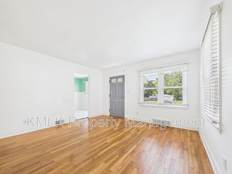 1263 Atwood Ave - Photo 5 of 36