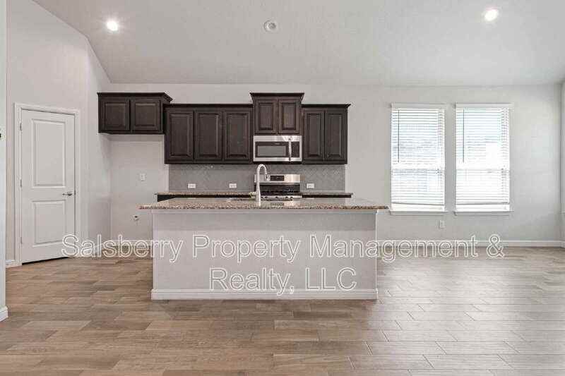 821 Falcon Rd - Photo 4 of 23
