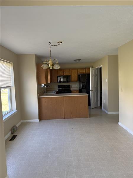1250 Monocacy Ct - Photo 7 of 19