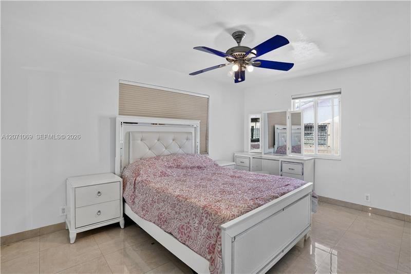 6010 Sw 19th St #6010 - Photo 3 of 19