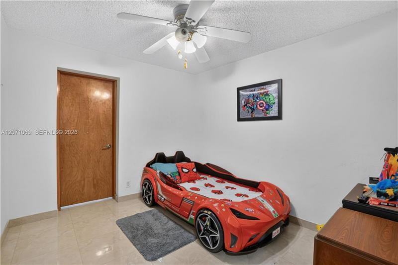 6010 Sw 19th St #6010 - Photo 5 of 19