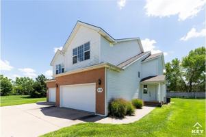 featured image of 513 N Bristol Ct