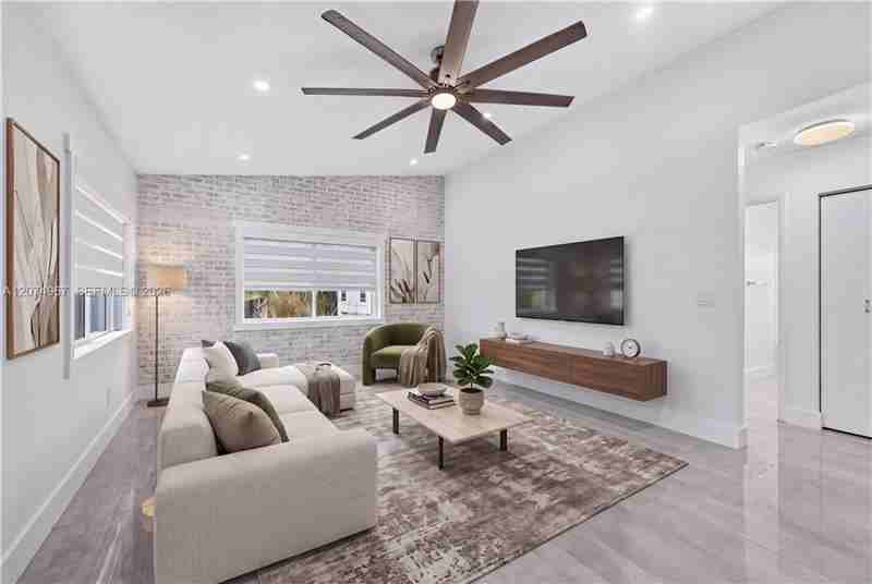 5804 Sw 116th Ave - Photo 5 of 18