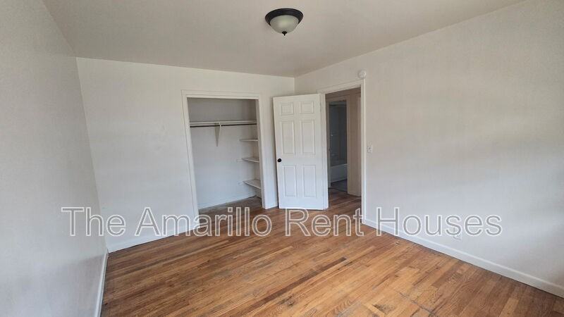 3300 Fleetwood Dr - Photo 7 of 8