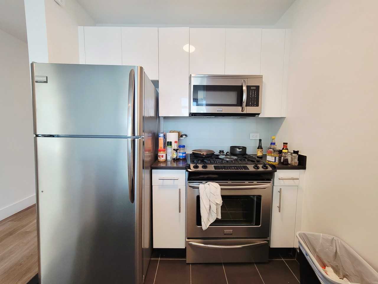 45-45 Center Boulevard #PH16 - Photo 5 of 15