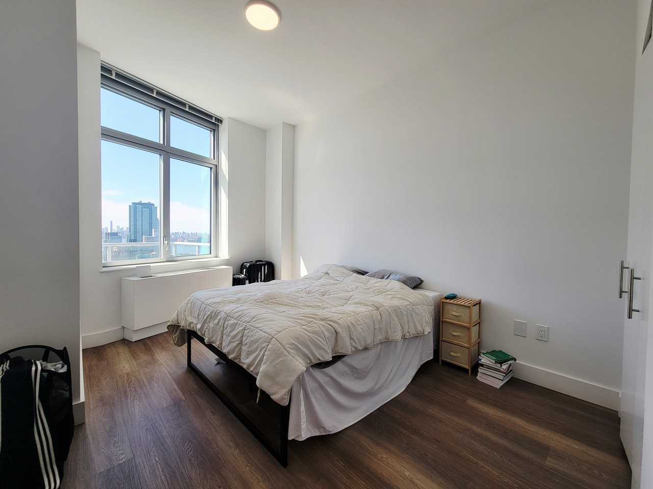 45-45 Center Boulevard #PH16 - Photo 7 of 15