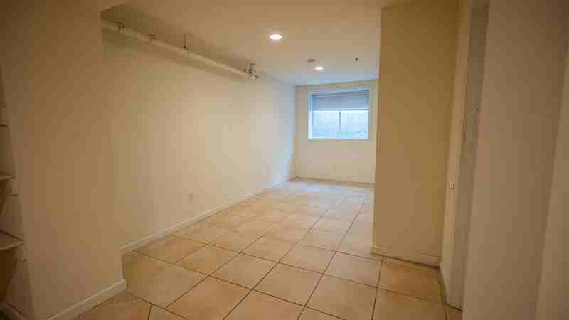 355 Pearl St - Photo 6 of 13