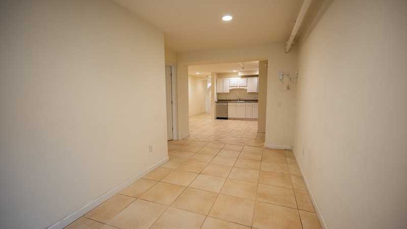 355 Pearl St - Photo 7 of 13
