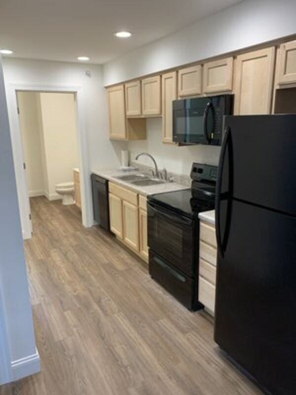 308 Main St - Photo 2 of 11