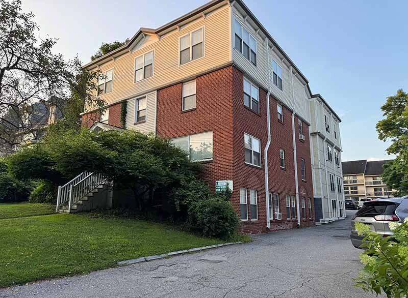 361 Pearl St
