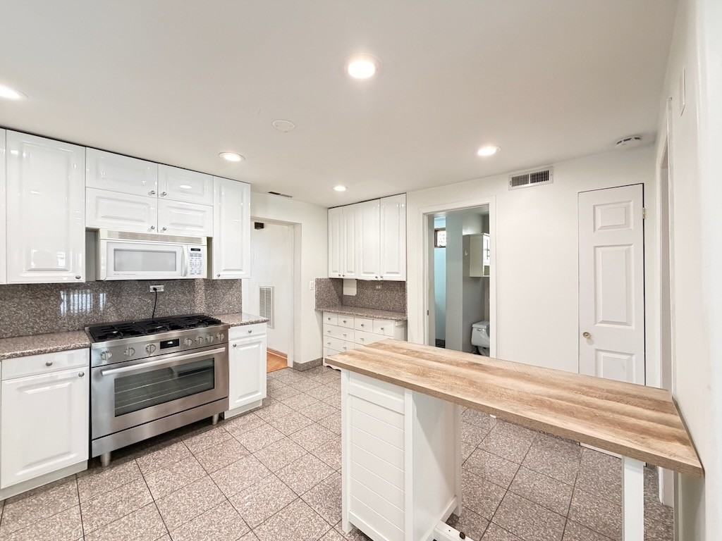 2626 W Superior St #2 - Photo 5 of 21