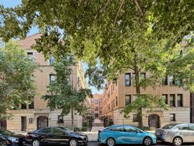 817 W Cornelia Ave #303 - Photo 1 of 1