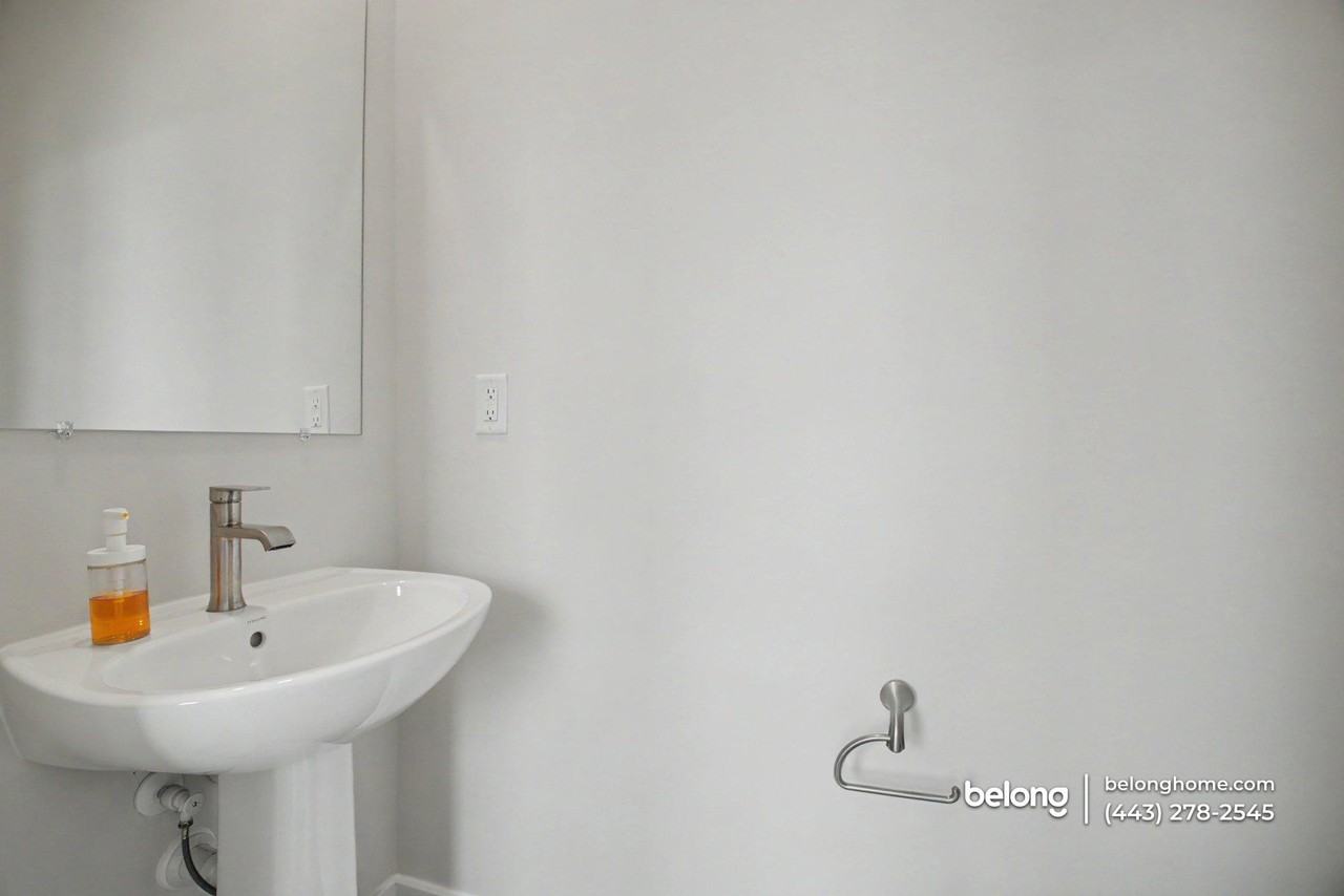 6876 Barrowfield Pl - Photo 7 of 26