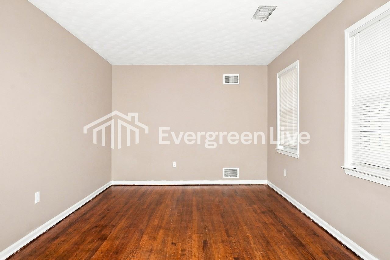 4880 Judy Lynn Ave - Photo 4 of 15