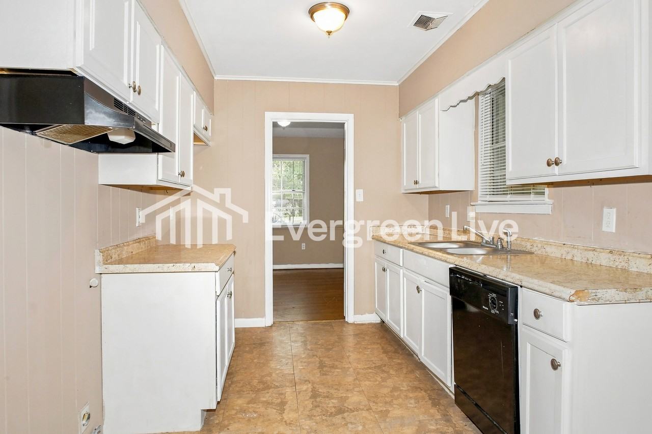 4880 Judy Lynn Ave - Photo 7 of 15