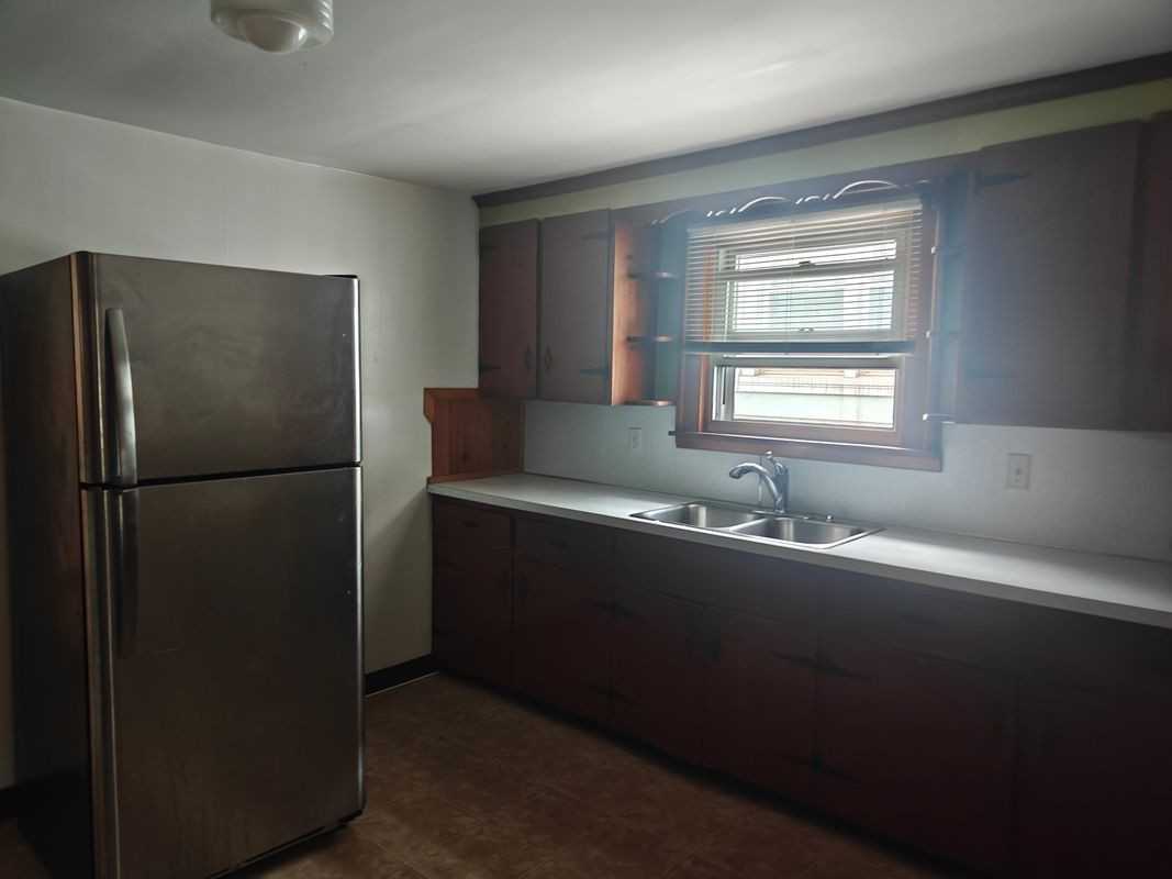 1302 Walden Ave ##2nd - Photo 3 of 6