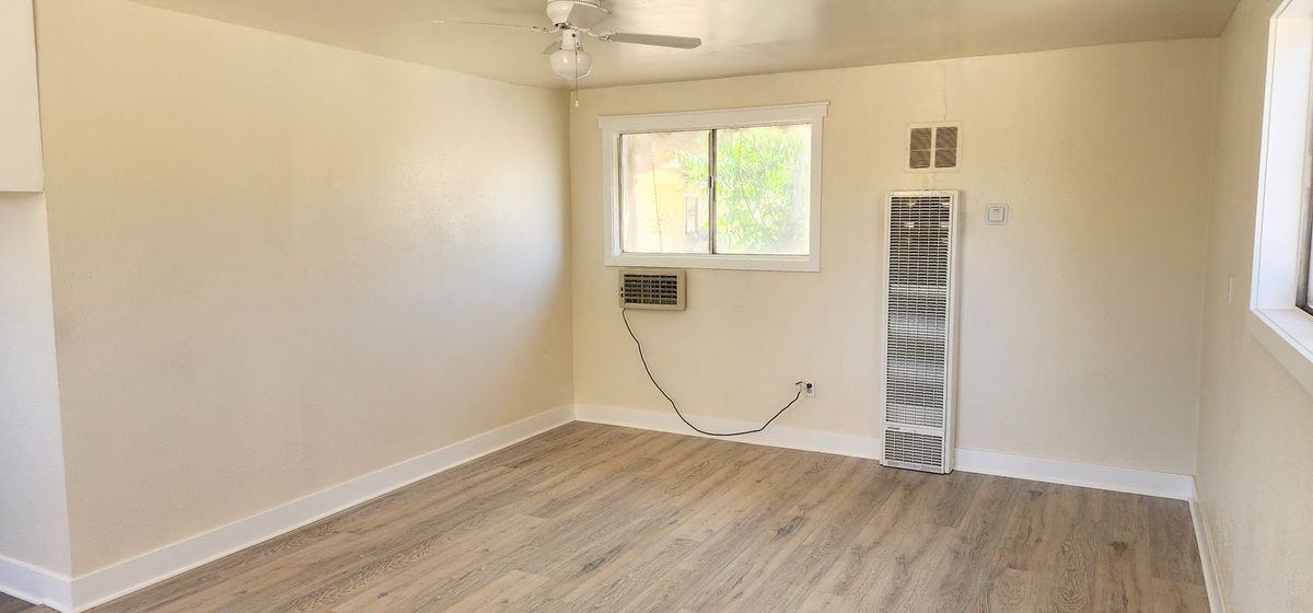 6963 Tamarisk Ave - Photo 3 of 12
