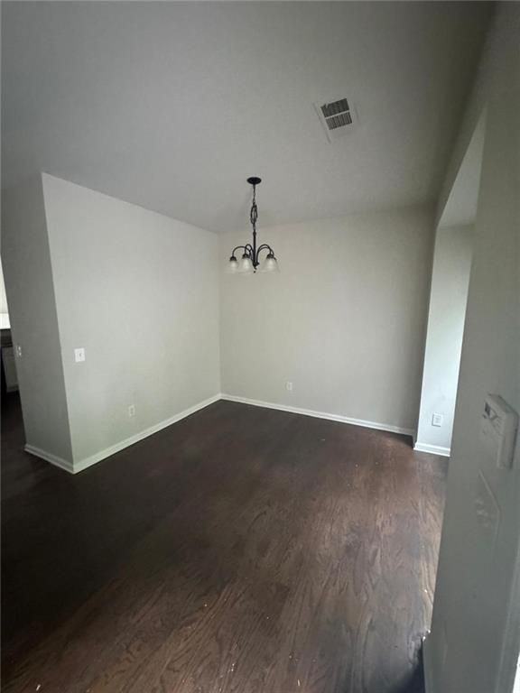 950 Redwood Dr - Photo 4 of 14